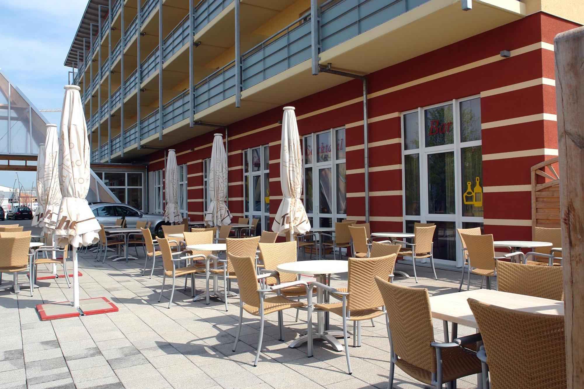 Kurhotel Pyramide Бад Виндсхайм Екстериор снимка