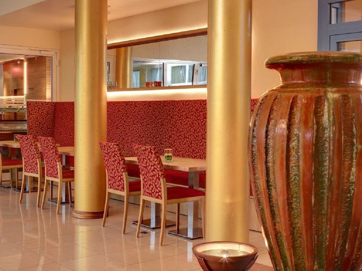 Kurhotel Pyramide Бад Виндсхайм Екстериор снимка