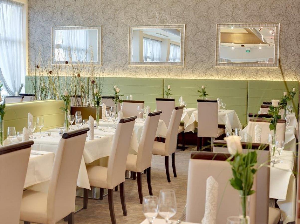 Kurhotel Pyramide Бад Виндсхайм Екстериор снимка